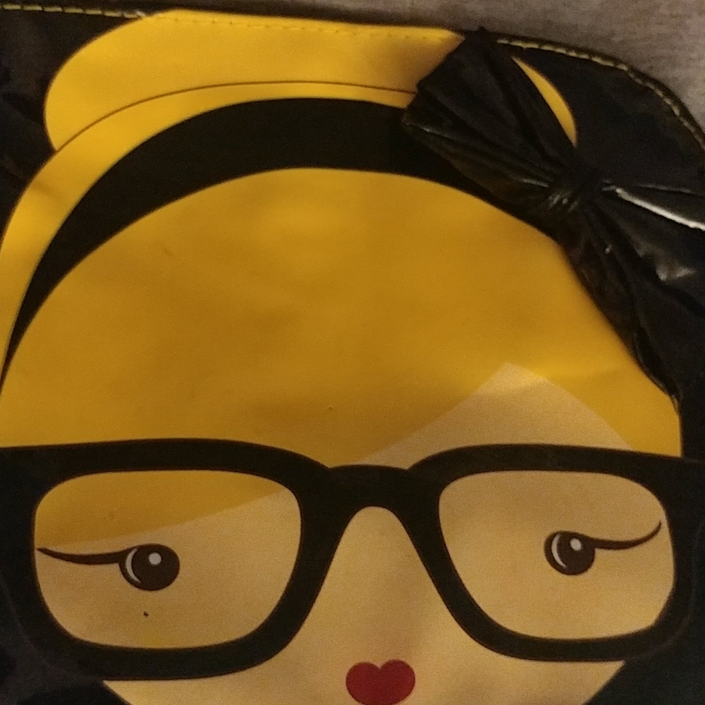 HOST PICK! 🎉🎊Harajuku Black & Gray Cute Women's Bag SzL - Picture 2 of 3
